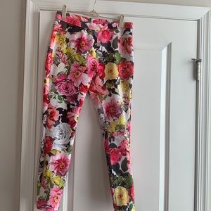 Flower stretch pants size small
